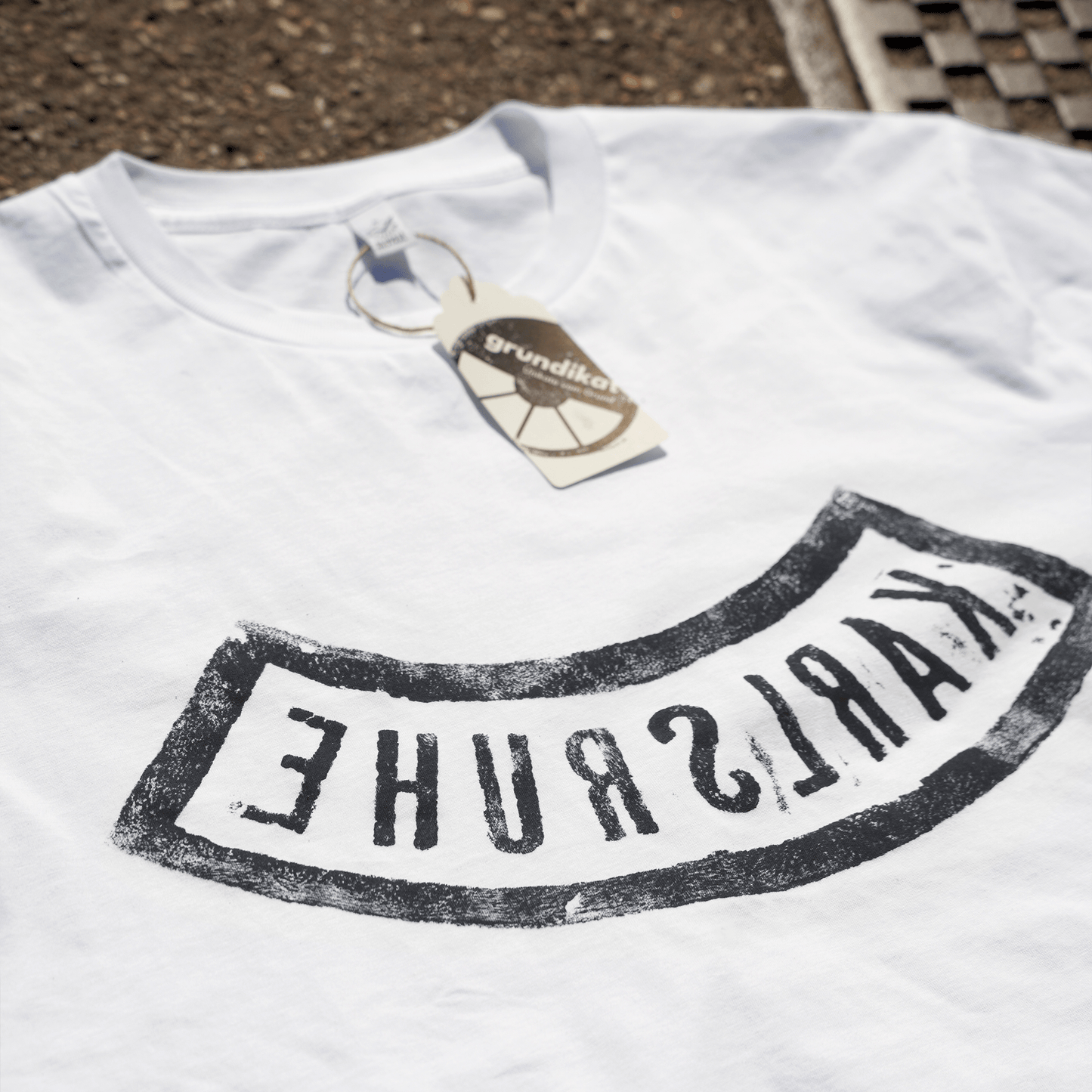 Karlsruhe schwarz - weißes Unisex Shirt